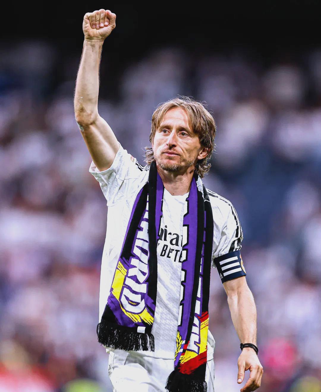 Hero扳平比分，菠萝关羽盯死敌方双c